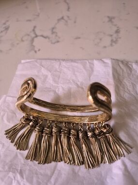 BCBGeneration Goldtone Tassel Cuff Bracelet Junior NWOT